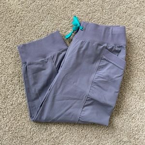 Athleta La Viva Cropped Joggers Size 4 GUC